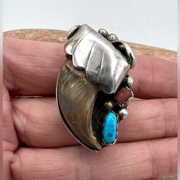 Signed F Navajo Sterling Silver Natural Turquoise Coral Claw Mens Womens Ring 8 - Picture 3 of 7